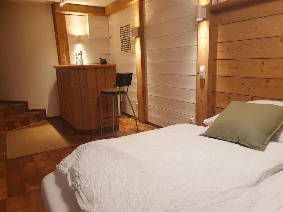 Apartment-Top Lage Koeln ヒュルト エクステリア 写真